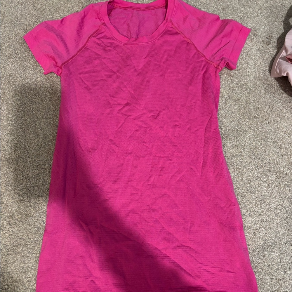 lululemon athletica Pink Short Sleeve Tee